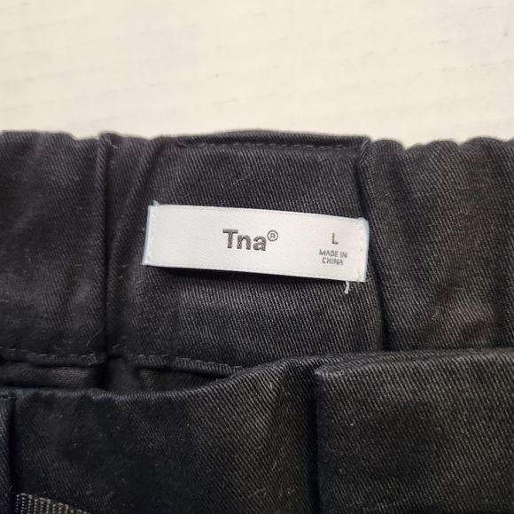 Nwt TNA cargo shorts - Picture 4 of 5